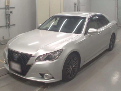 TOYOTA CROWN HYBRID