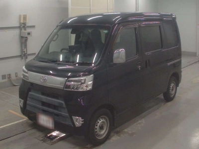 TOYOTA PIXIS VAN