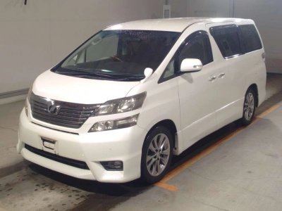 TOYOTA VELLFIRE