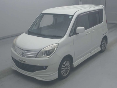 MITSUBISHI DELICA D:2