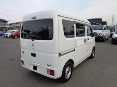 NISSAN CLIPPER VAN