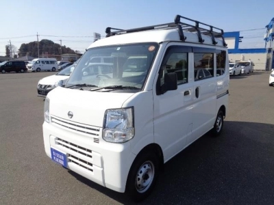 NISSAN CLIPPER VAN