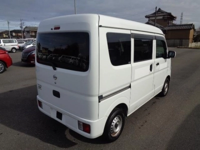 NISSAN CLIPPER VAN