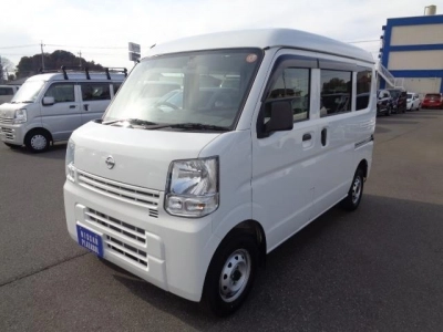 NISSAN CLIPPER VAN