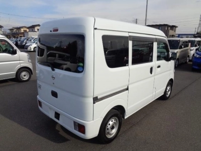 NISSAN CLIPPER VAN