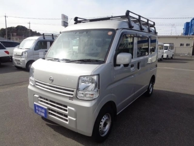 NISSAN CLIPPER VAN