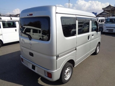 NISSAN CLIPPER VAN