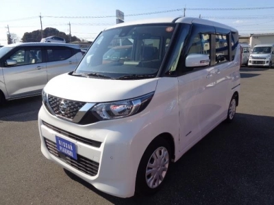 NISSAN ROOX
