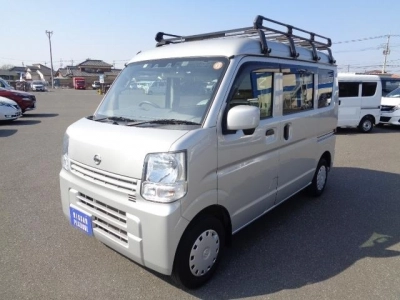 NISSAN CLIPPER VAN