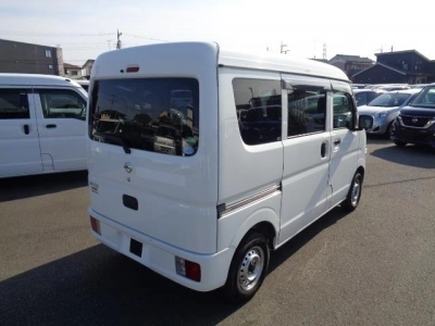 NISSAN CLIPPER VAN