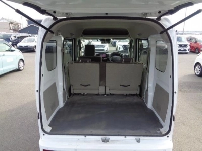 NISSAN CLIPPER VAN