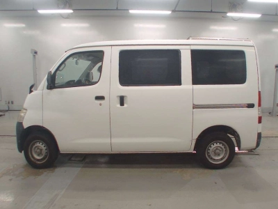 TOYOTA LITE ACE VAN