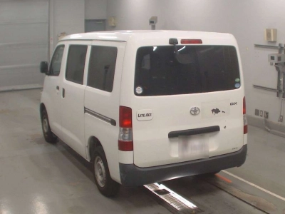 TOYOTA LITE ACE VAN