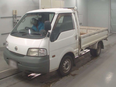 NISSAN VANETTE TRUCK