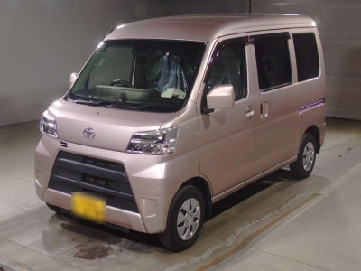 TOYOTA PIXIS VAN