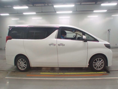 TOYOTA ALPHARD HYBRID