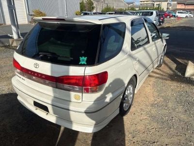 TOYOTA VISTA ARDEO
