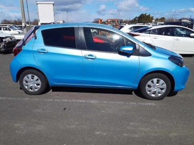 TOYOTA VITZ