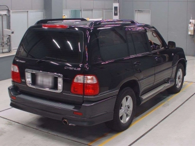 TOYOTA LAND CRUISER 100