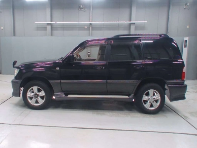 TOYOTA LAND CRUISER 100