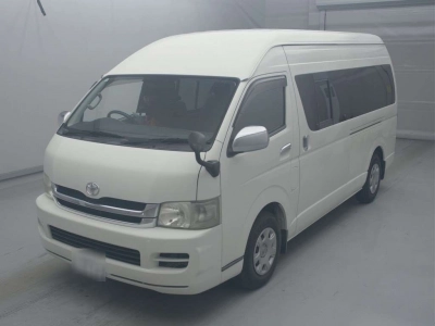 TOYOTA HIACE WAGON