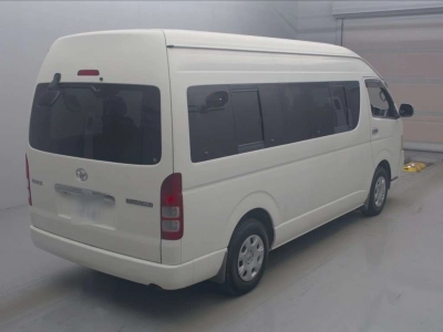 TOYOTA HIACE WAGON