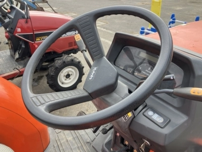 KUBOTA KUBOTA
