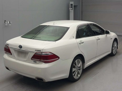 TOYOTA CROWN HYBRID
