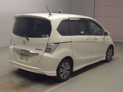 HONDA FREED HYBRID