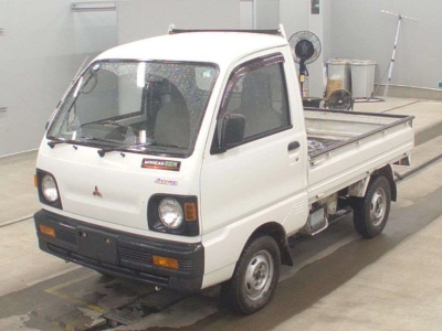 MITSUBISHI MINICAB TRUCK