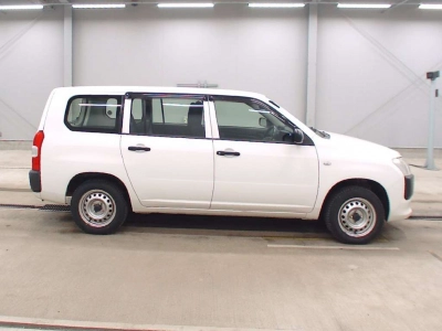 TOYOTA SUCCEED WAGON