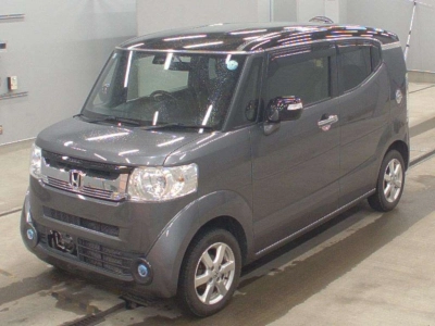 HONDA N-BOX SLASH