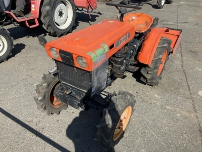 KUBOTA KUBOTA