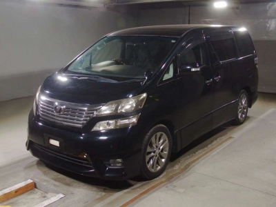 TOYOTA VELLFIRE