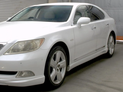 LEXUS LS
