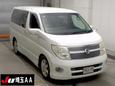 NISSAN ELGRAND