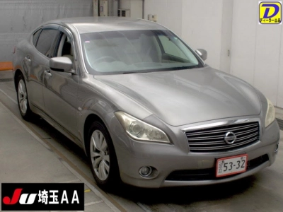NISSAN FUGA