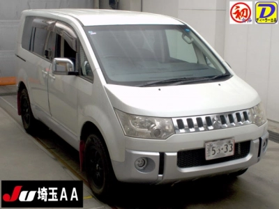 MITSUBISHI DELICA D:5