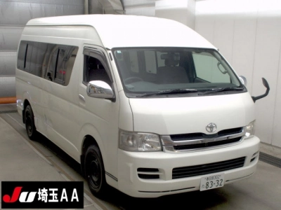TOYOTA HIACE WAGON