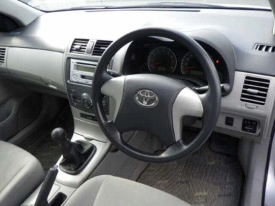 TOYOTA COROLLA AXIO