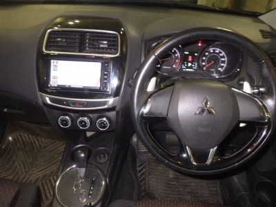 MITSUBISHI RVR