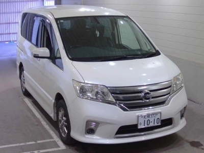 NISSAN SERENA