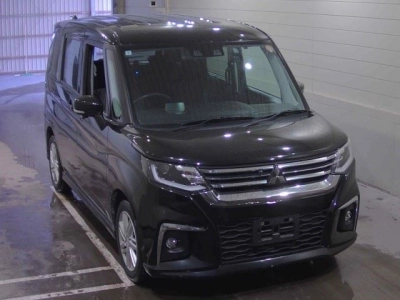 MITSUBISHI DELICA D:2