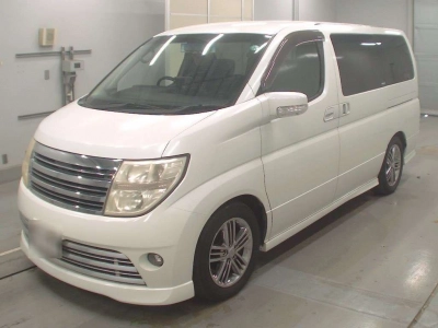 NISSAN ELGRAND
