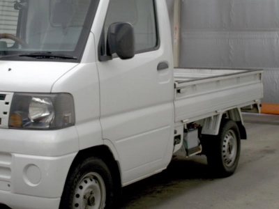 MITSUBISHI MINICAB TRUCK