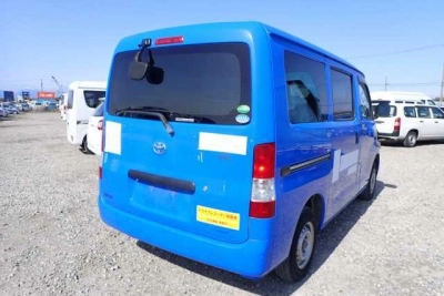 TOYOTA TOWN ACE VAN