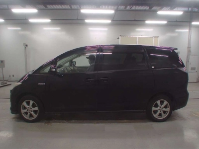 TOYOTA ESTIMA HYBRID