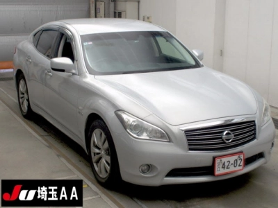 NISSAN FUGA