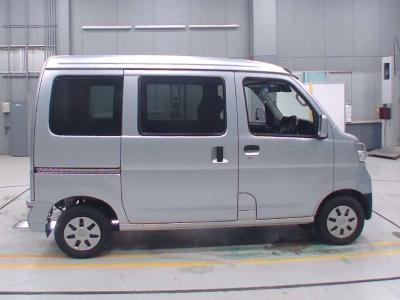 TOYOTA PIXIS VAN