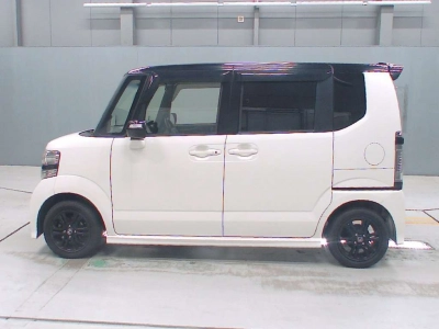HONDA N BOX CUSTOM